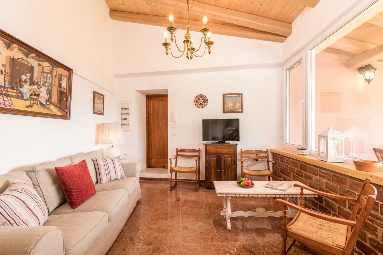 Milena'S Country House Pelekas Bagian luar foto